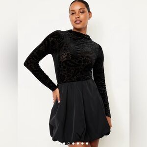 Old Navy Taffeta Bubble Mini Skirt Size Large